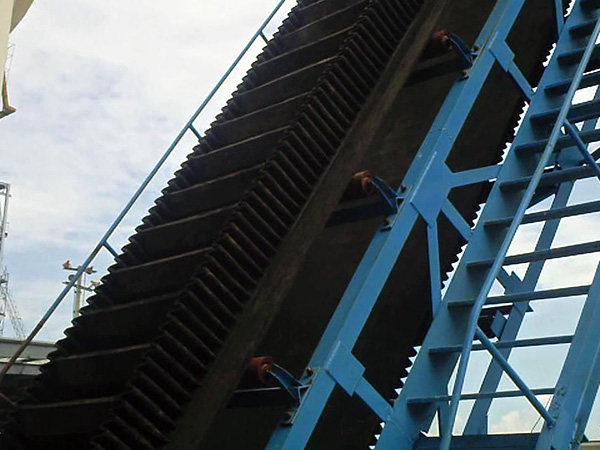 带式输送机如何进行安装? 湖北托辊厂家